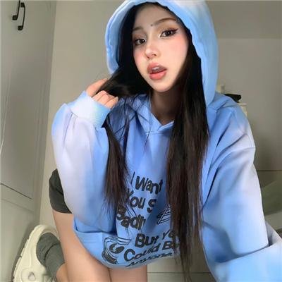 深蓝色的夜晚